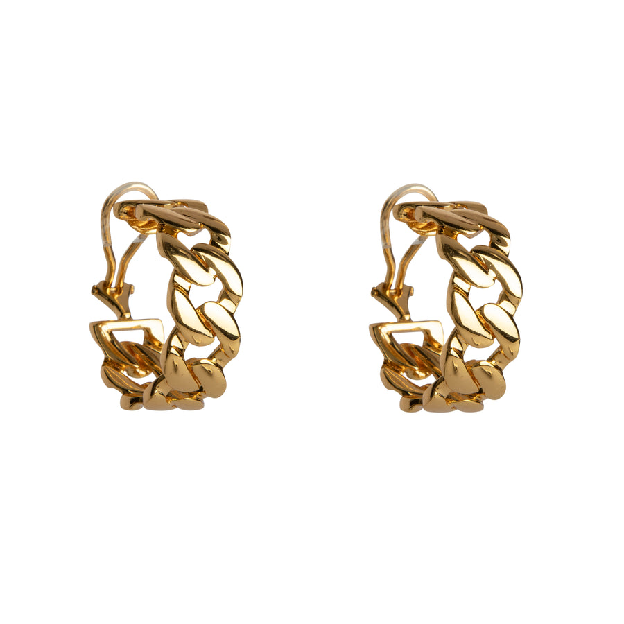 Estelle Hoops